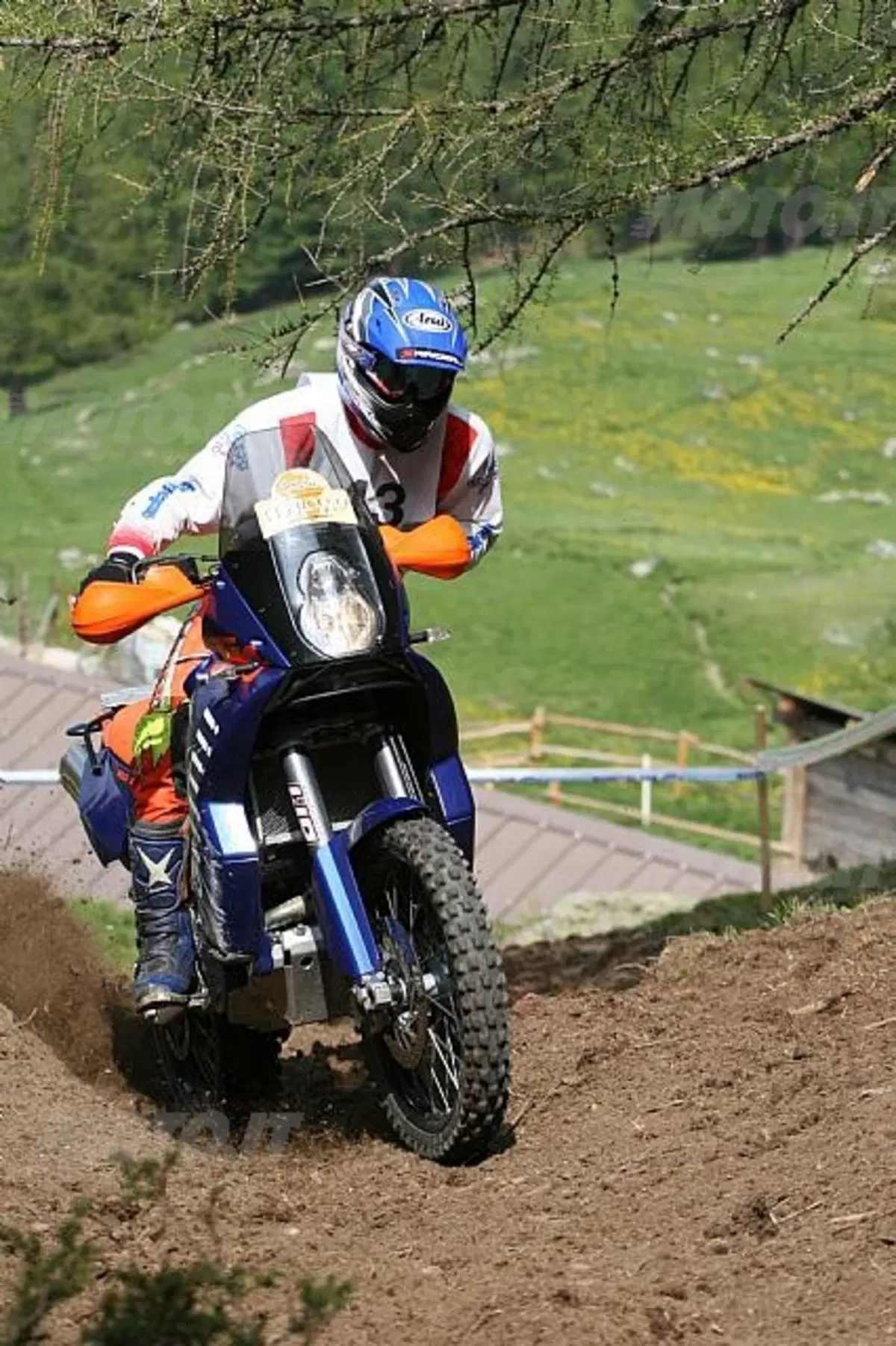 Enduro stradali. Tornano i mitici anni 80 (12)