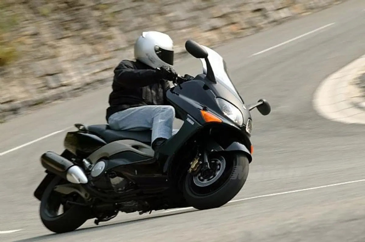 Scooter a 200 orari. Cui prodest? (2)