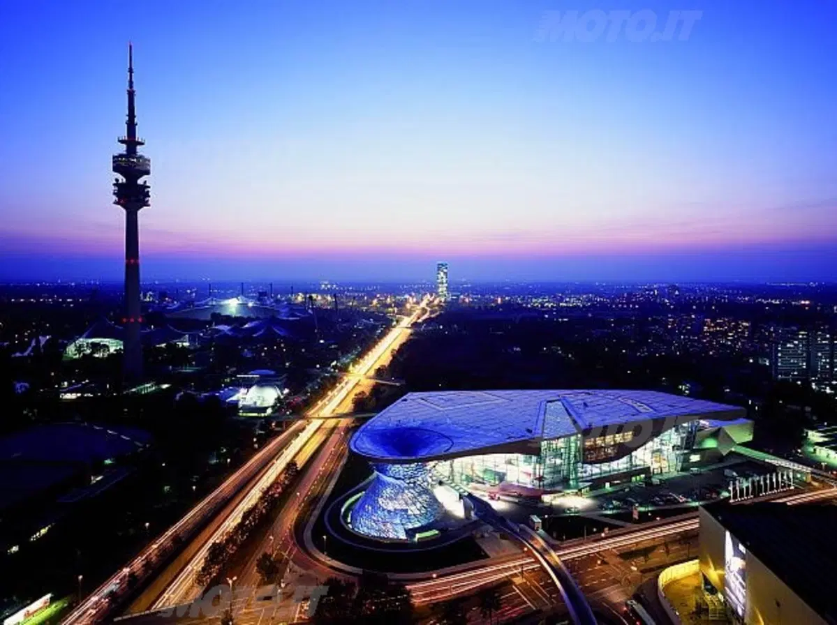 Welt di Bmw. Un salto nel futuro (5)