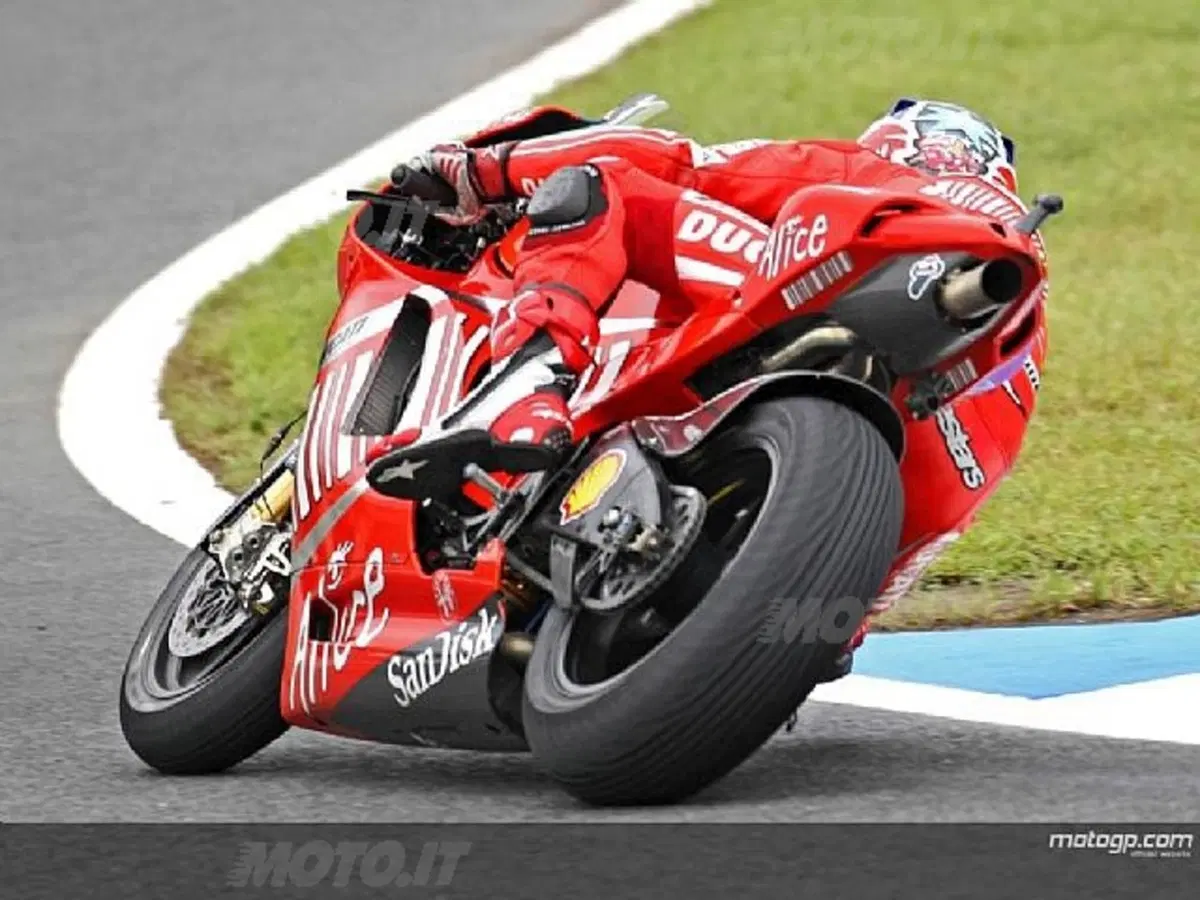 Addio Bibendum, Rossi passa a Bridgestone (4)