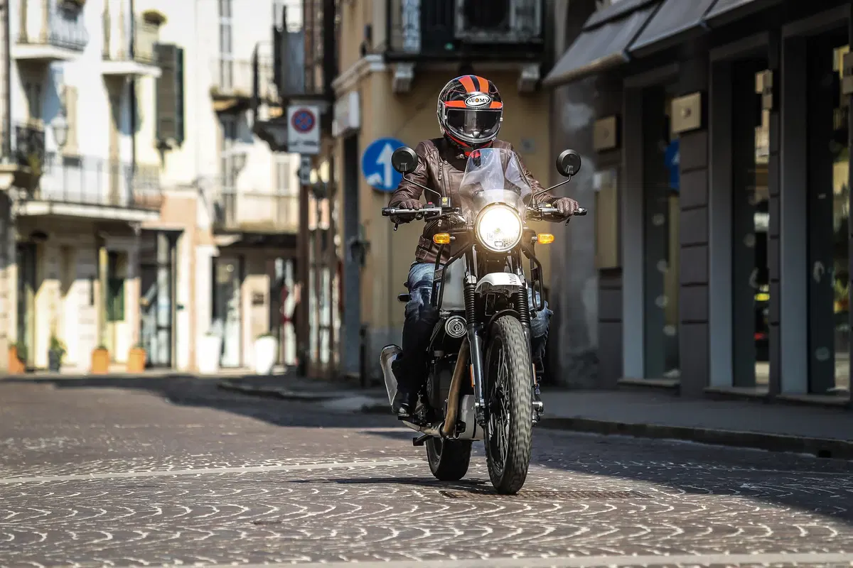 Royal Enfield Himalayan, TEST: Fifty Fifty! (2)