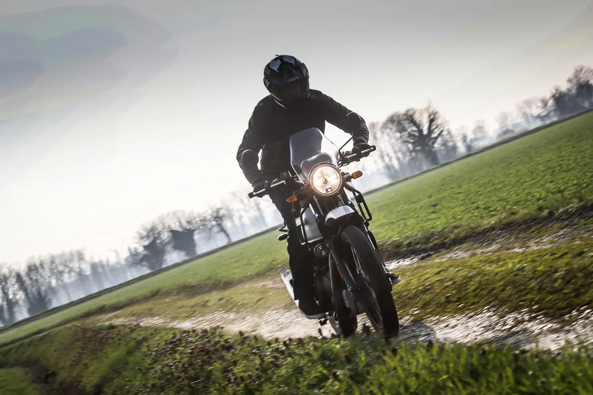 Royal Enfield Himalayan, TEST: Fifty Fifty! (21)