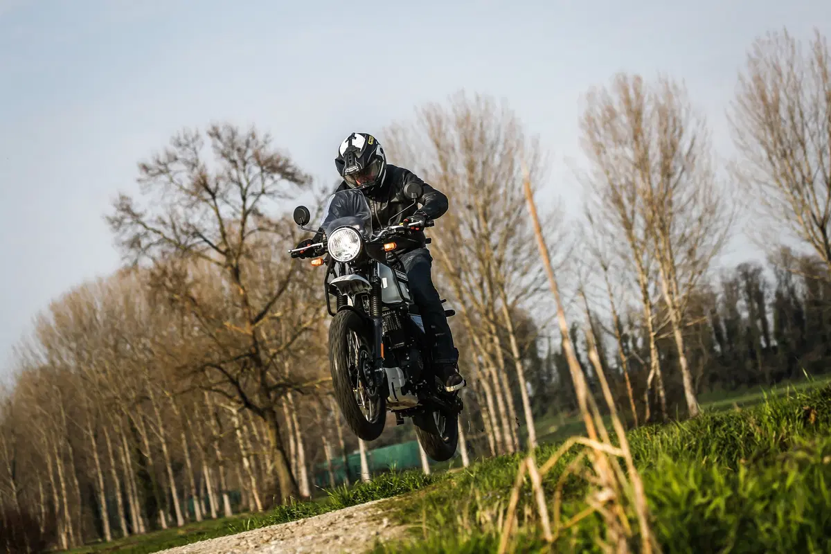 Royal Enfield Himalayan, TEST: Fifty Fifty! (17)