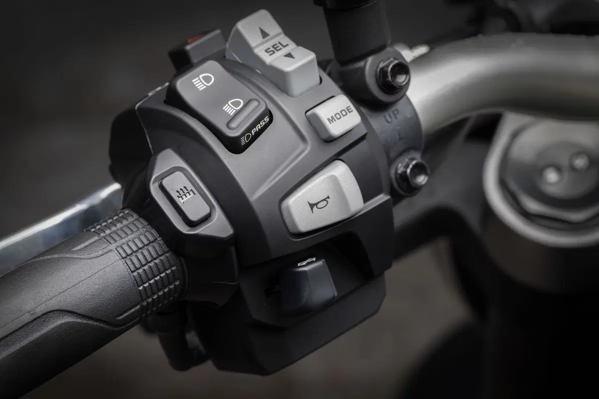 Honda CB 1000R: stile e prestazioni (5)
