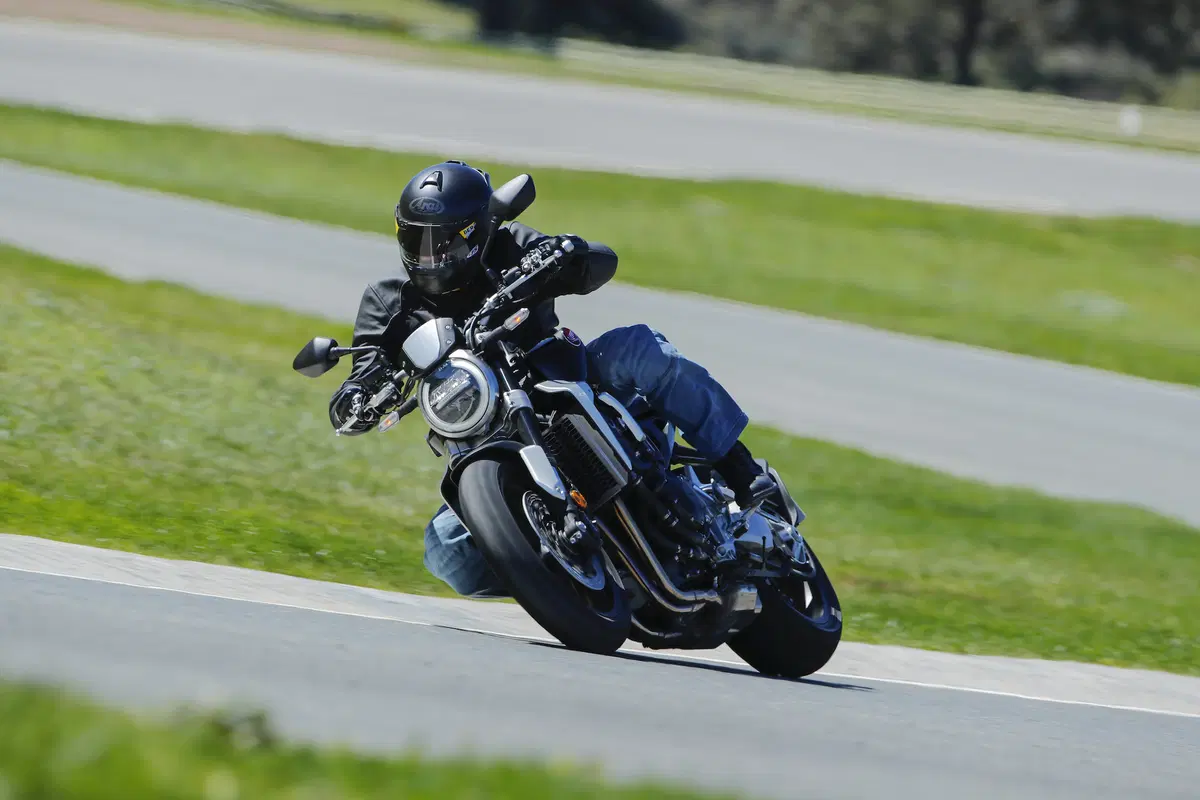Honda CB 1000R: stile e prestazioni (6)