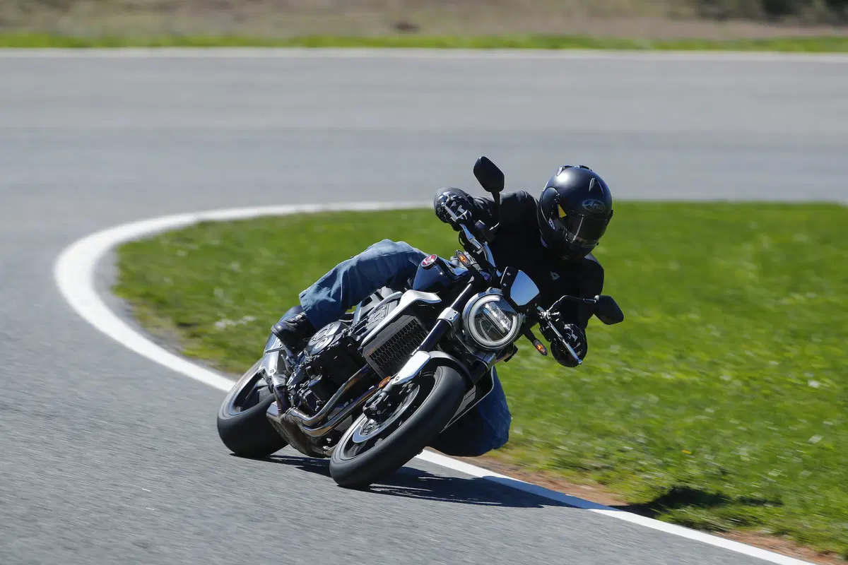 Honda CB 1000R: stile e prestazioni (10)