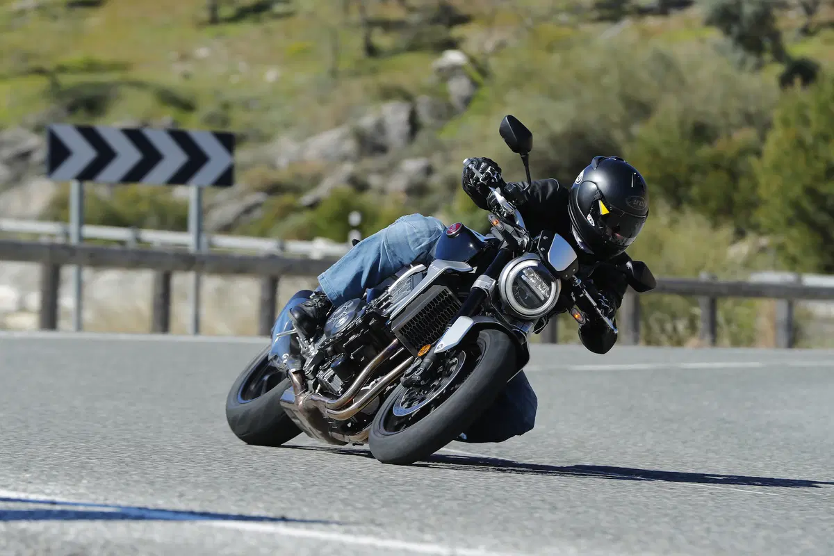 Honda CB 1000R: stile e prestazioni (14)