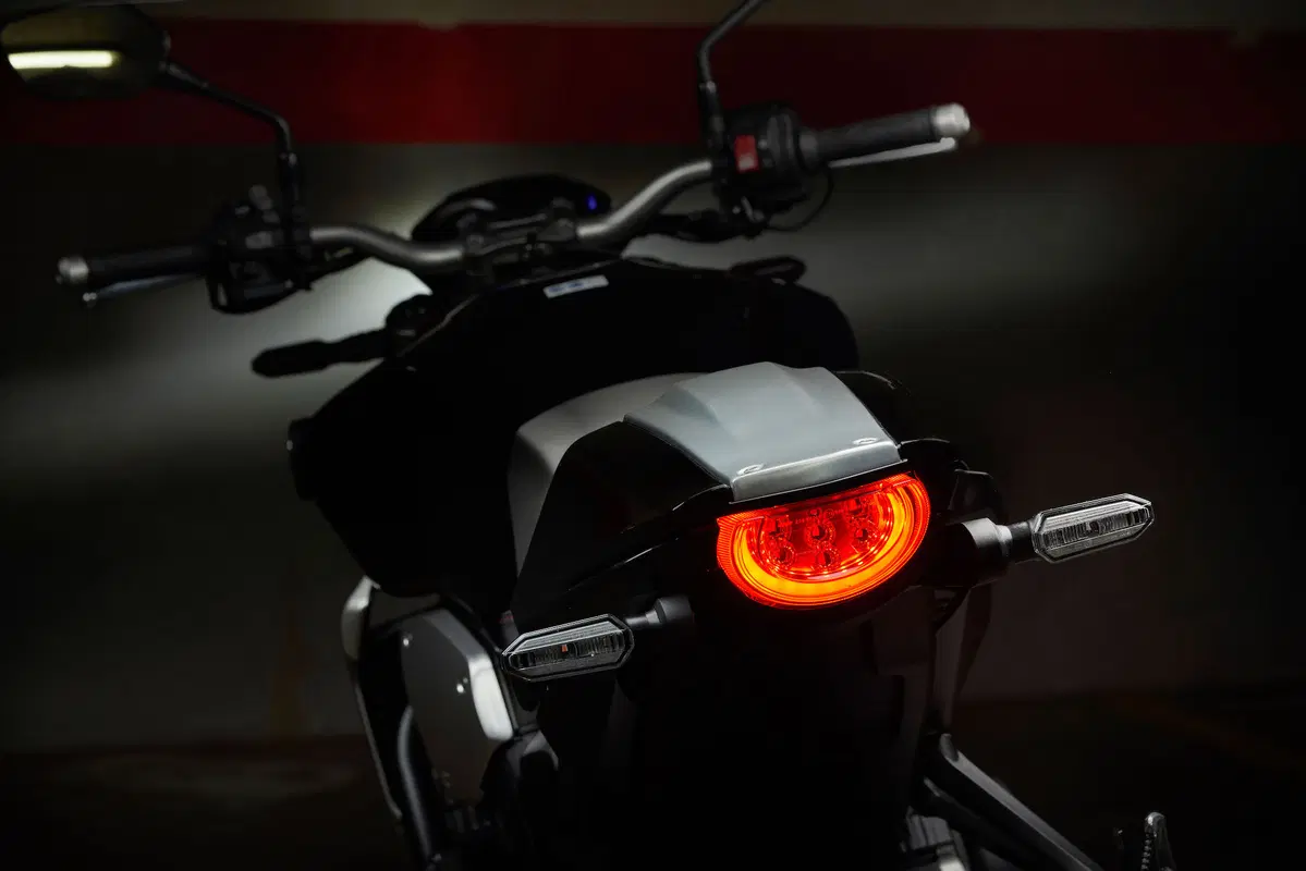 Honda CB 1000R: stile e prestazioni (23)