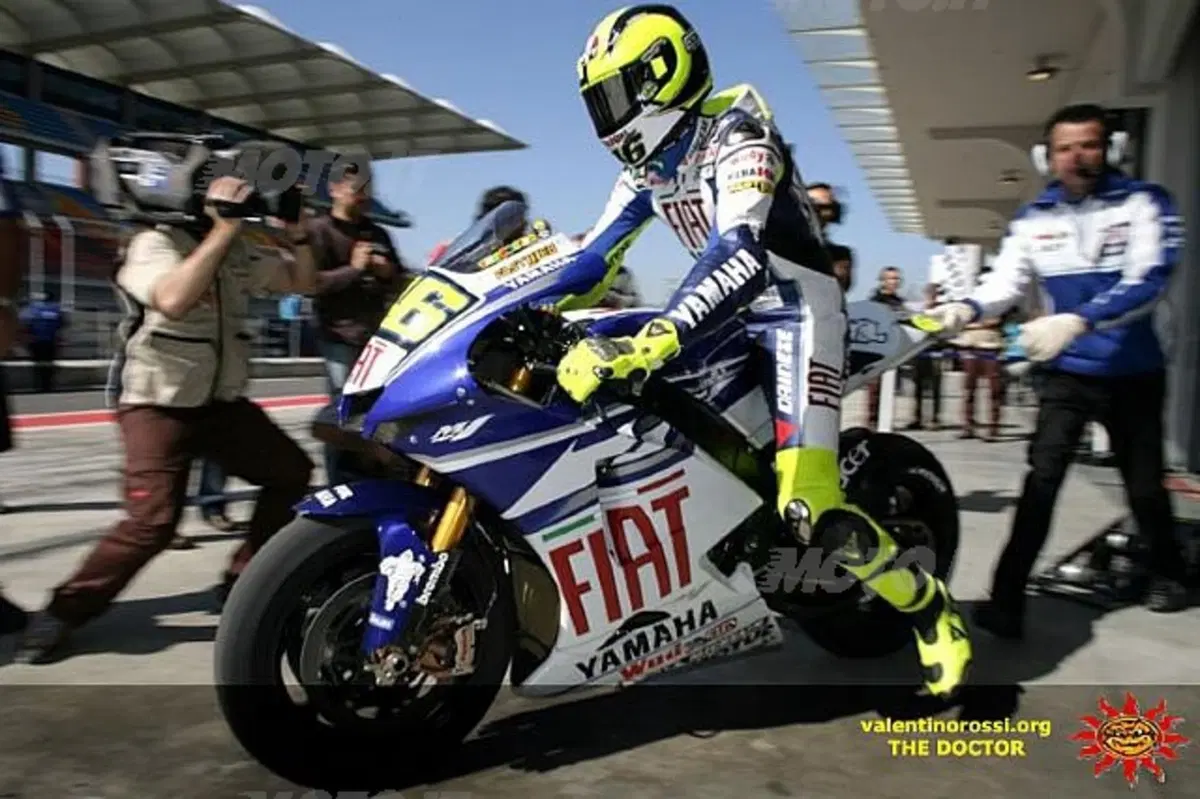 Rossi risponde ai gufi coi tempi di Jerez (7)