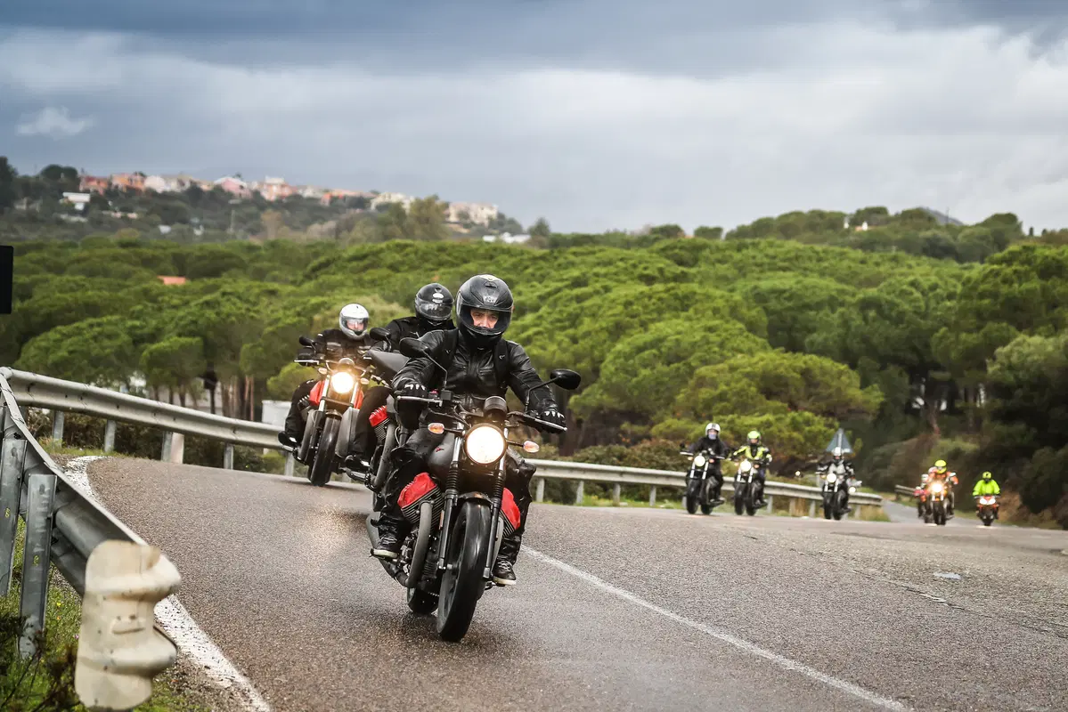 Moto Guzzi, Is Molas Experience (7)
