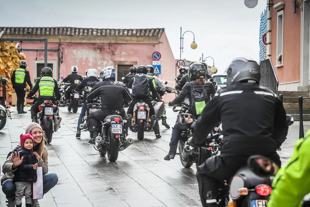 Moto Guzzi, Is Molas Experience (17)