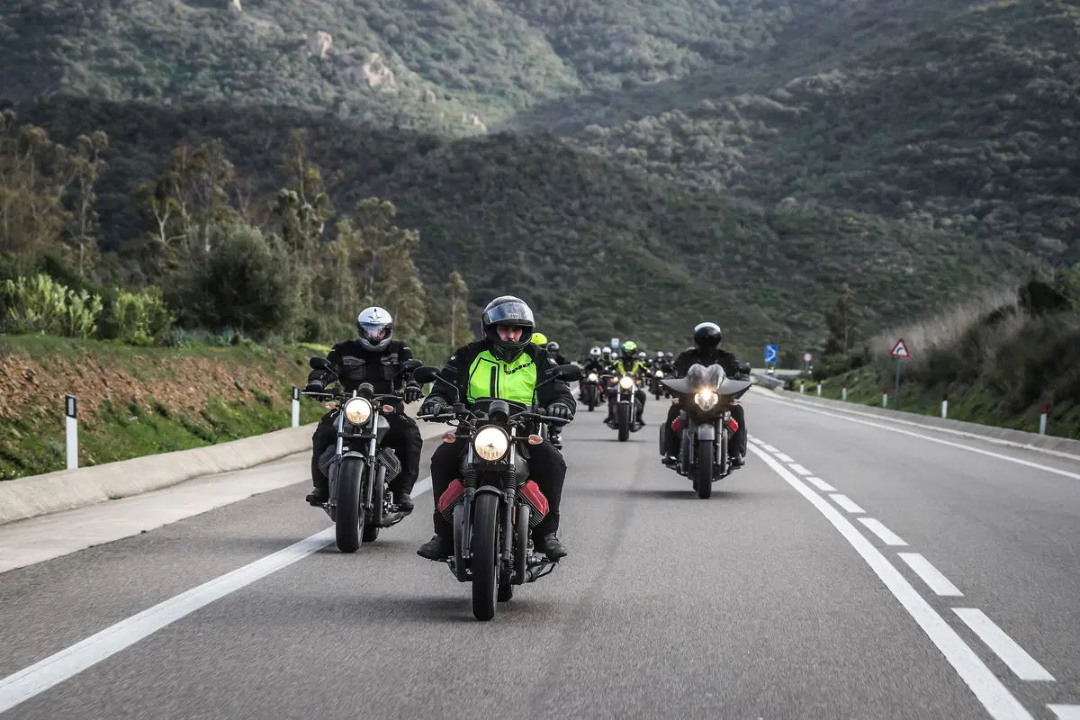 Moto Guzzi, Is Molas Experience (31)