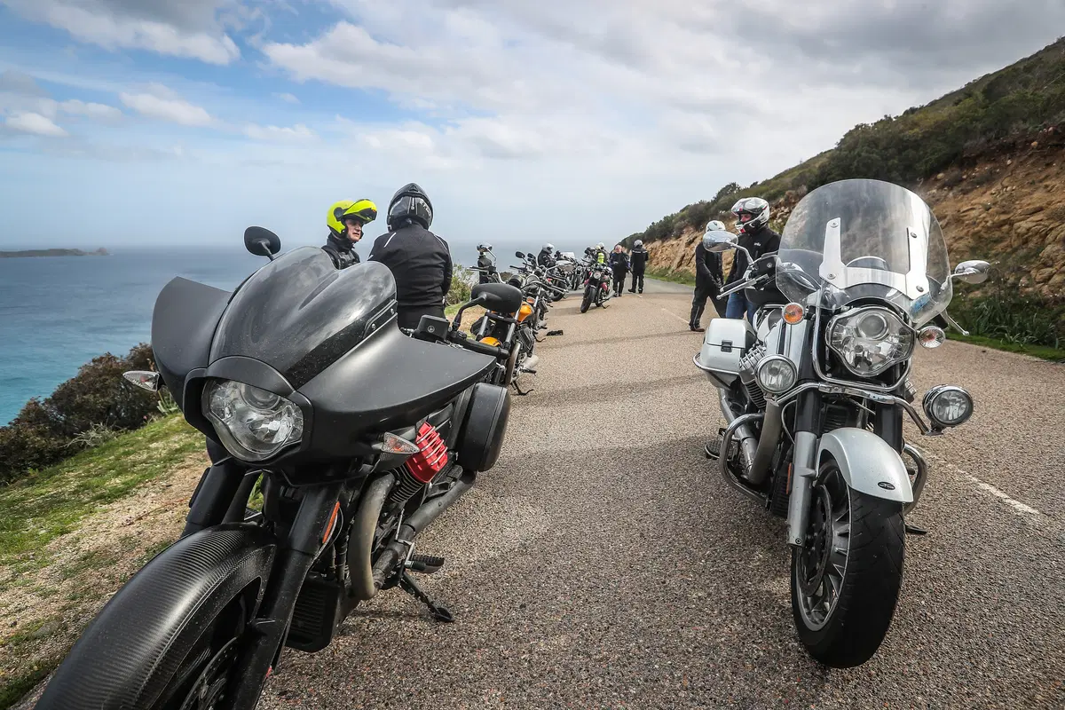 Moto Guzzi, Is Molas Experience (40)