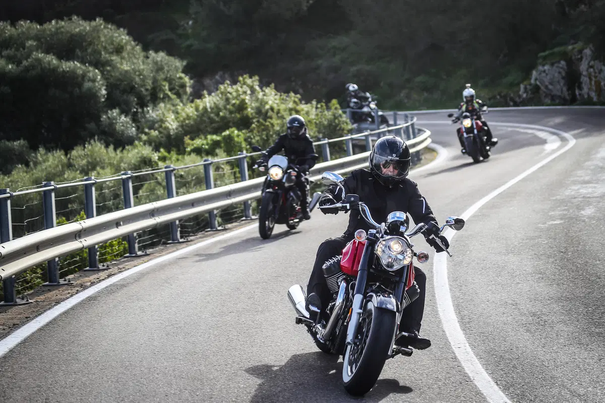 Moto Guzzi, Is Molas Experience (44)
