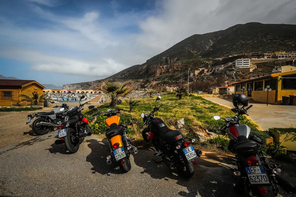 Moto Guzzi, Is Molas Experience (63)