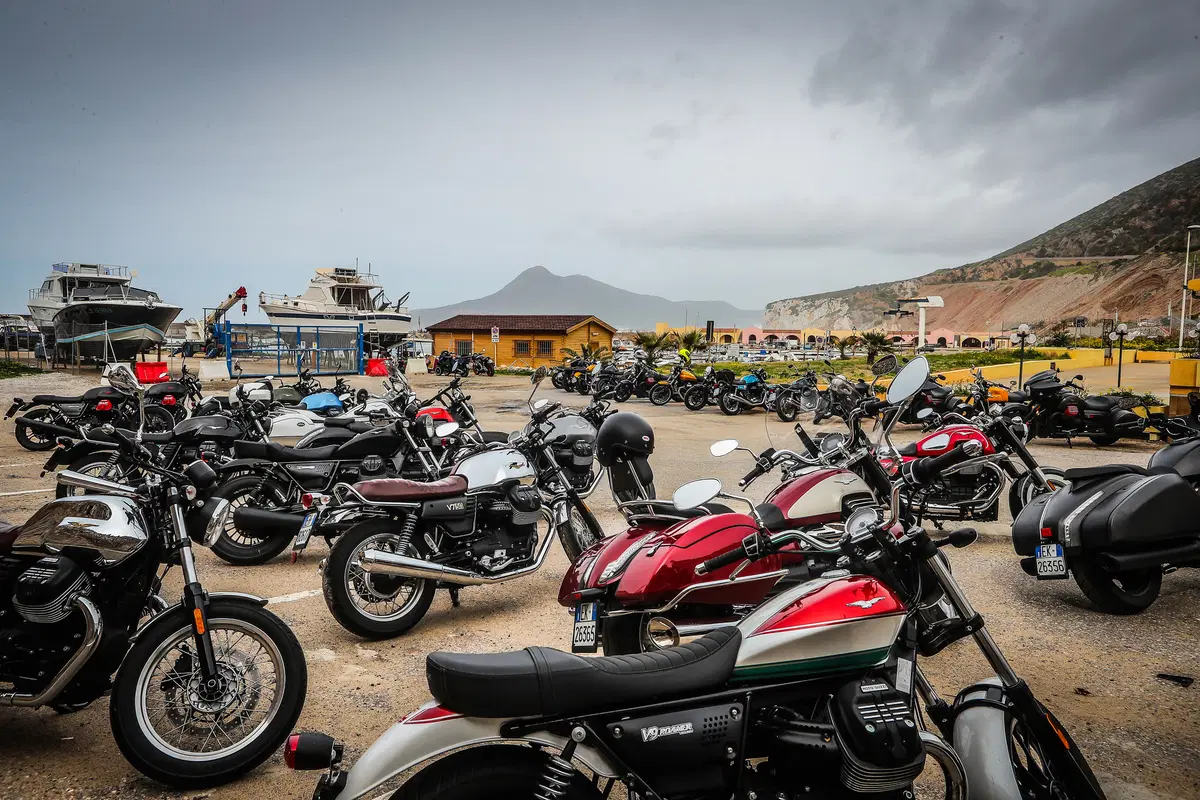 Moto Guzzi, Is Molas Experience (65)