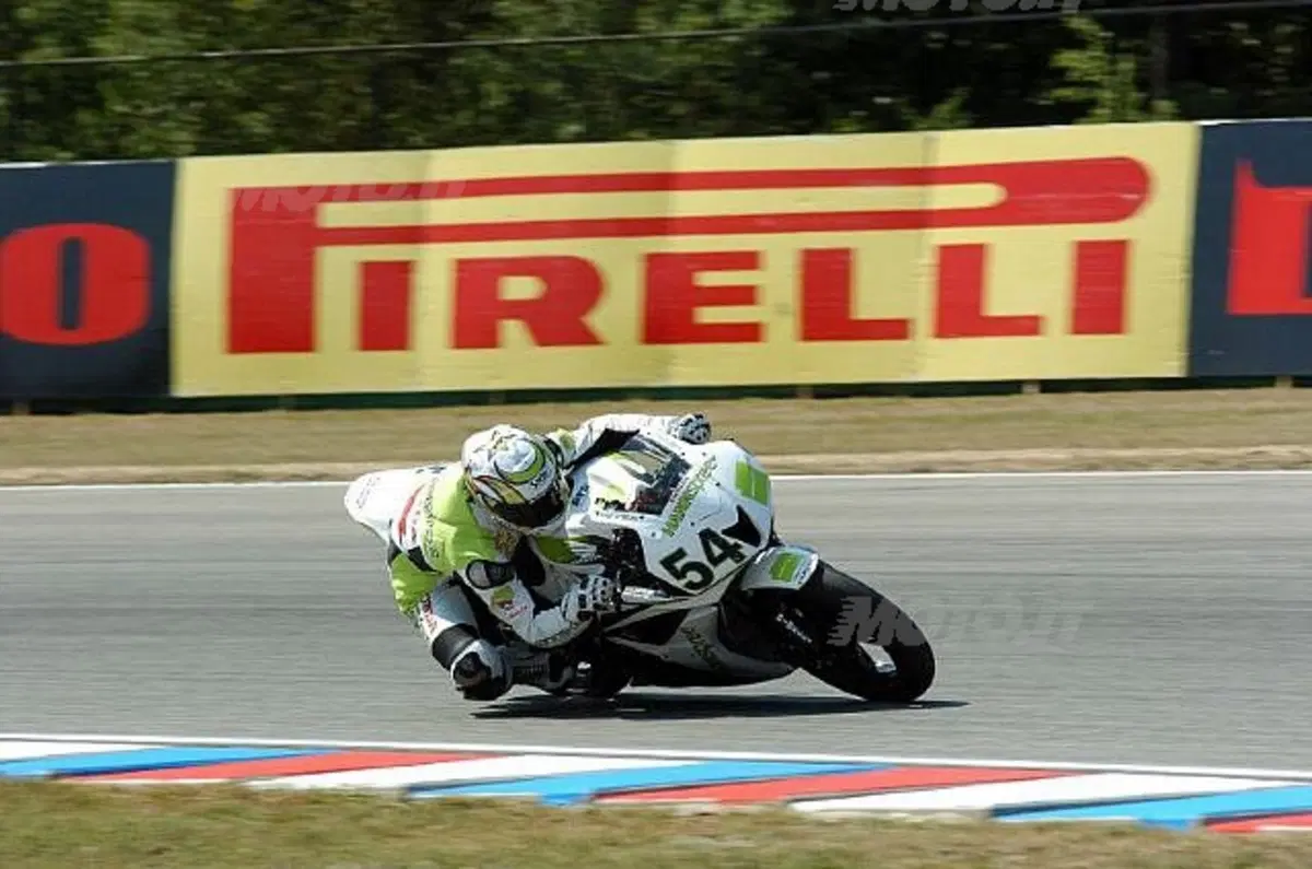 Superbike e Pirelli provano in Qatar (5)
