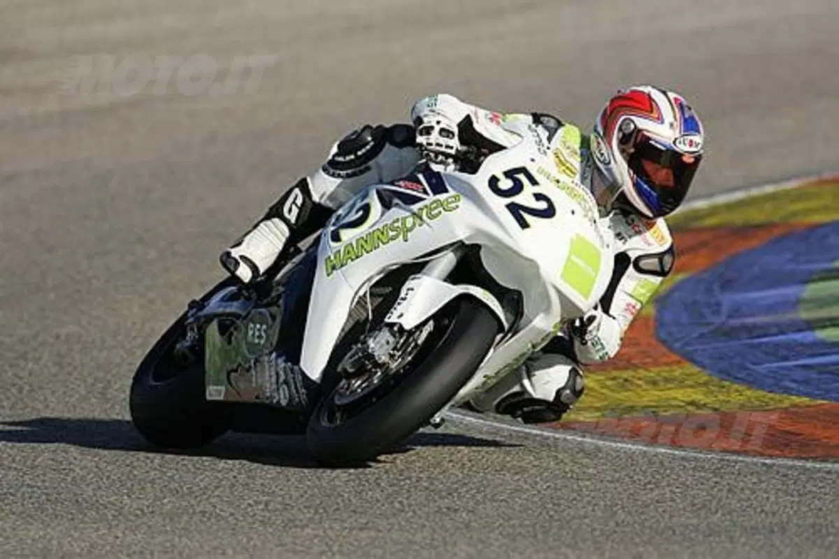 Superbike e Pirelli provano in Qatar (11)