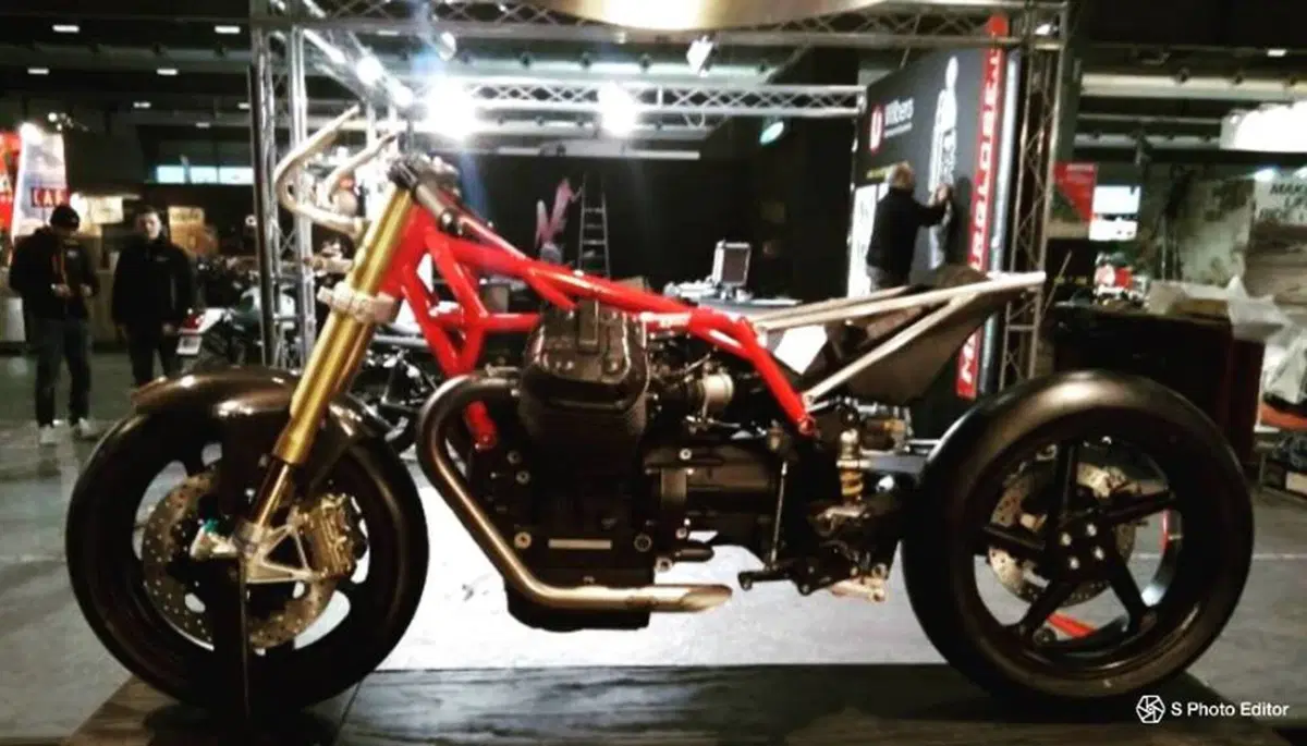 CG Corsa, le Moto Guzzi diventano da pista con Guareschi (5)