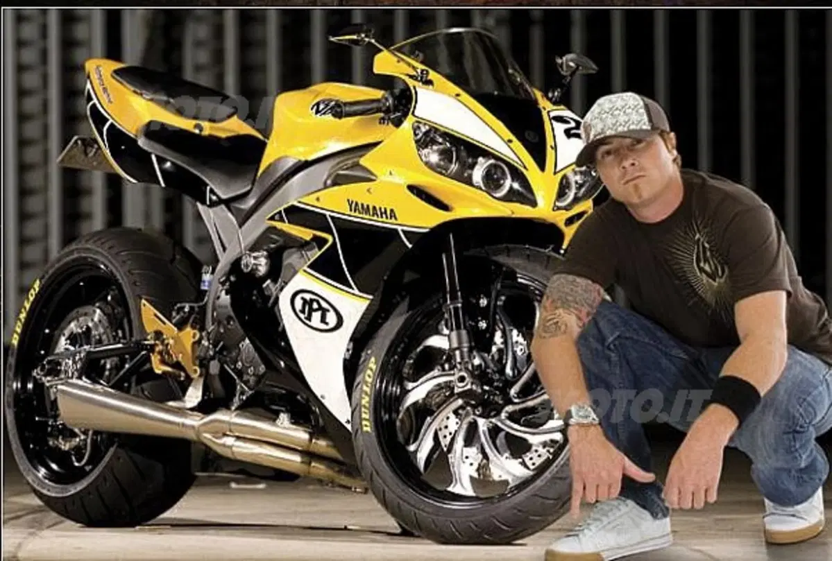 Special Hypermotard Roland Sands (4)