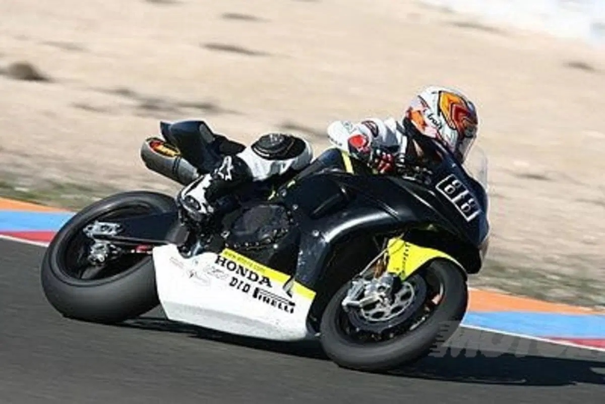 SBK, CBR1000RR 2008 è pronta (3)