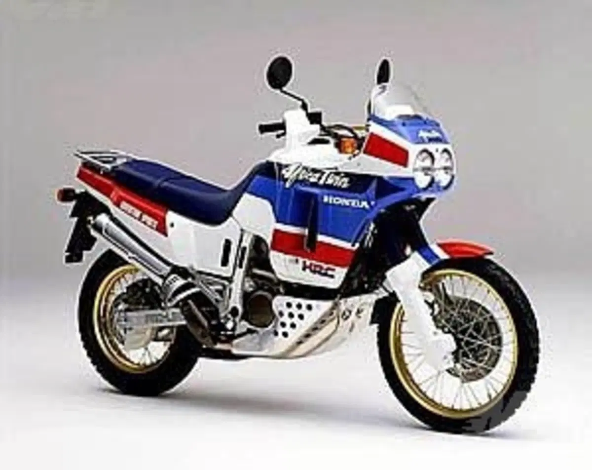 2008, Africa Twin compie 20 anni  (3)