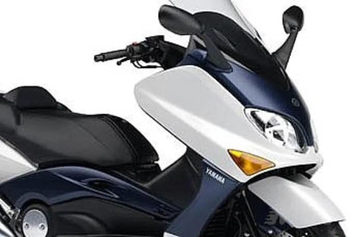 Guida a Yamaha T-Max 500
