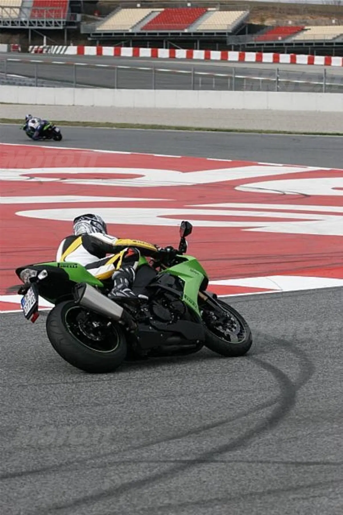 Speciale Pneumatici. Pirelli Diablo Rosso (7)