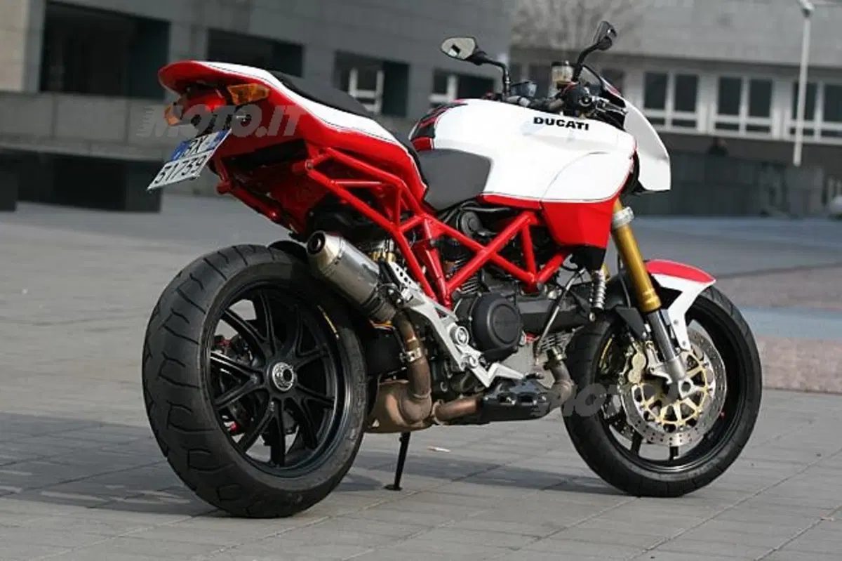 Special Ducati Multistrana (9)