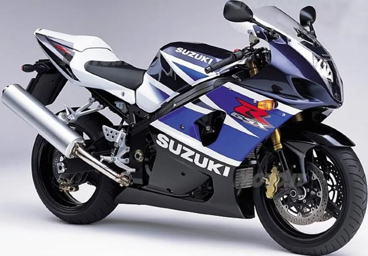 Guida a Suzuki GSX-R 1000 (4)