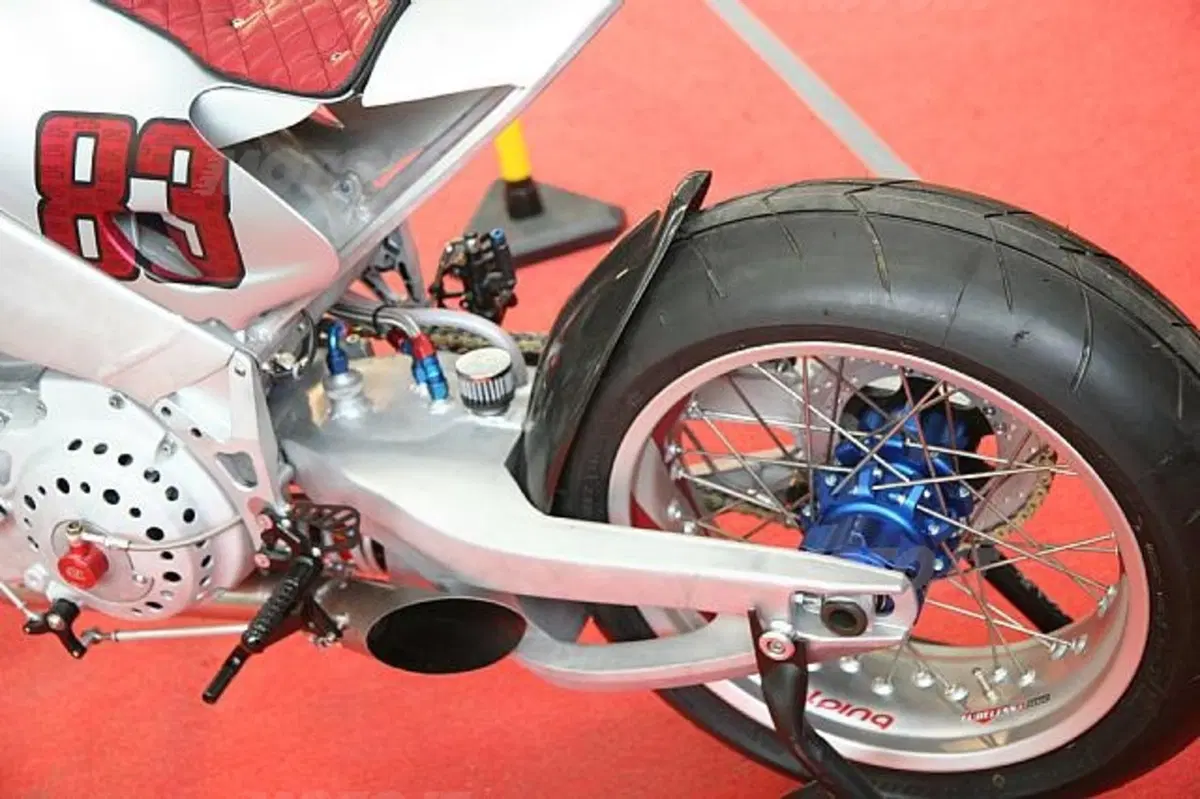 Special Buell Chronos (5)