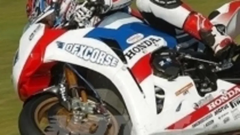 SBK, Honda CBR all'attacco