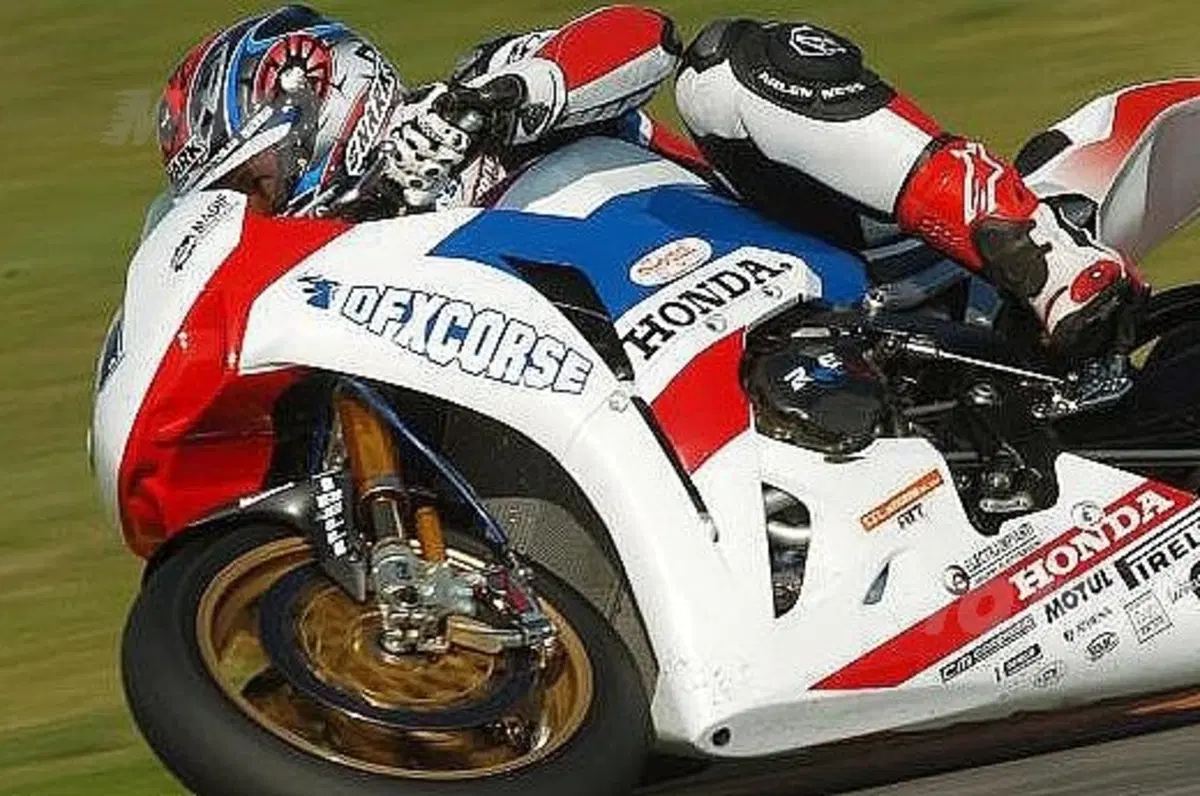 SBK, Honda CBR all'attacco