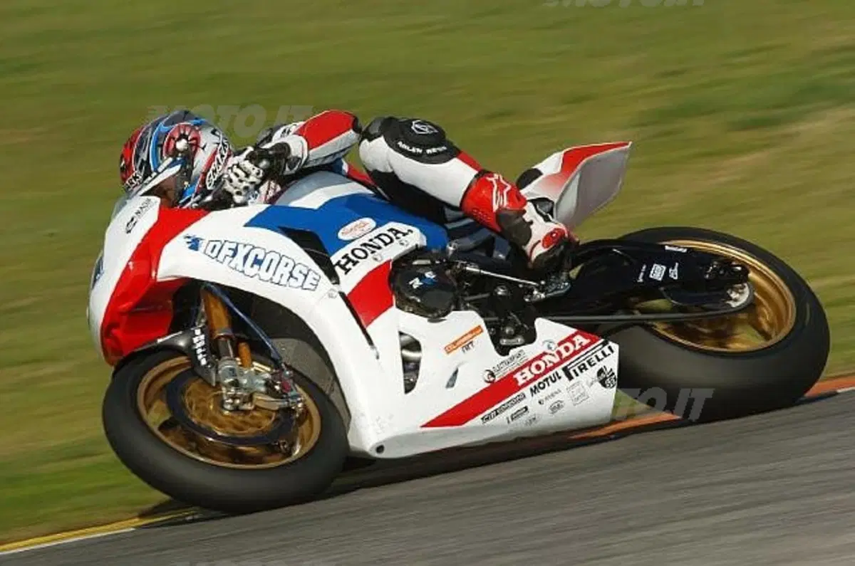 SBK, Honda CBR all'attacco (3)
