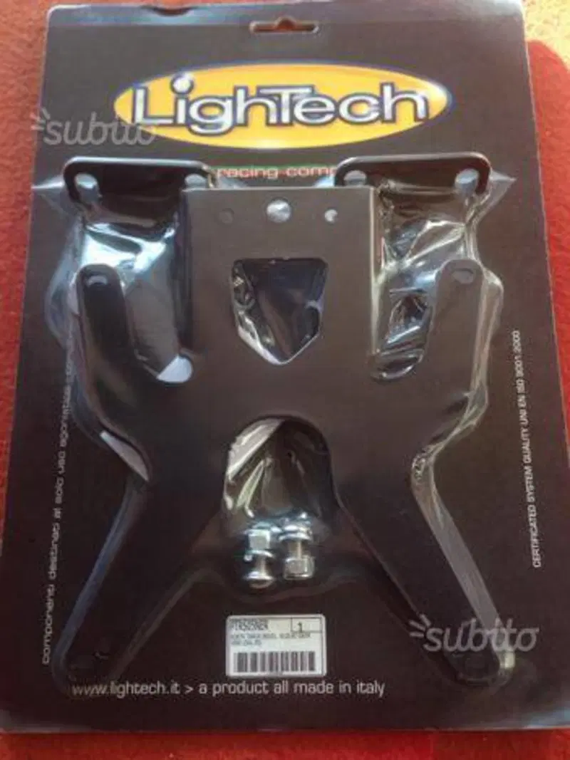 PORTATARGA GSX-R 1000 Lightech