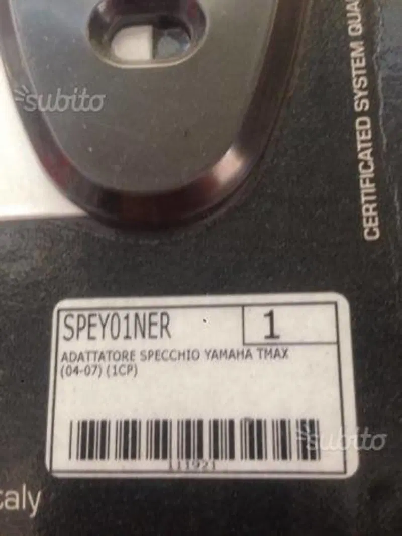 Adattatore specchio per T-Max Lightech (2)