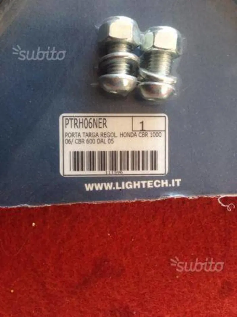 Porta targa regolabile CBR 1000 - 600 Lightech (2)