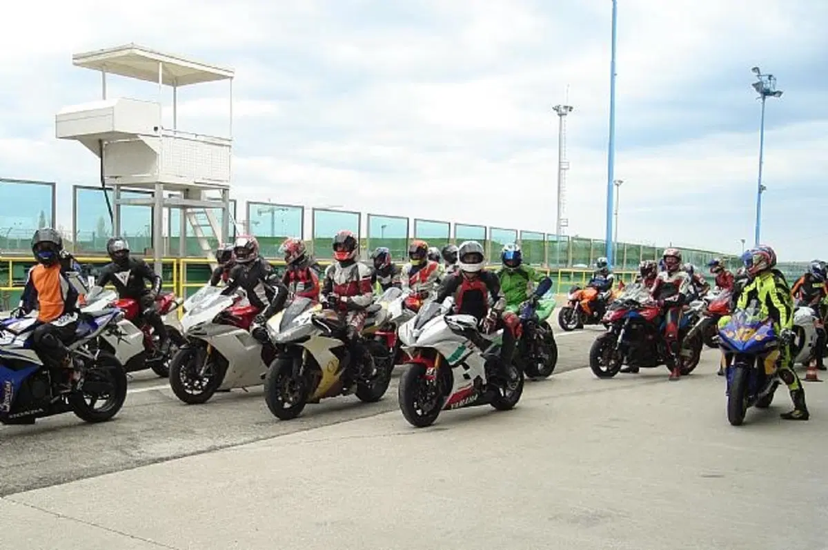 Metzeler Day a Misano: 1.500 turni di test (3)