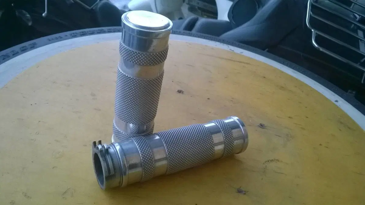 Manopole 22 mm Universale (5)