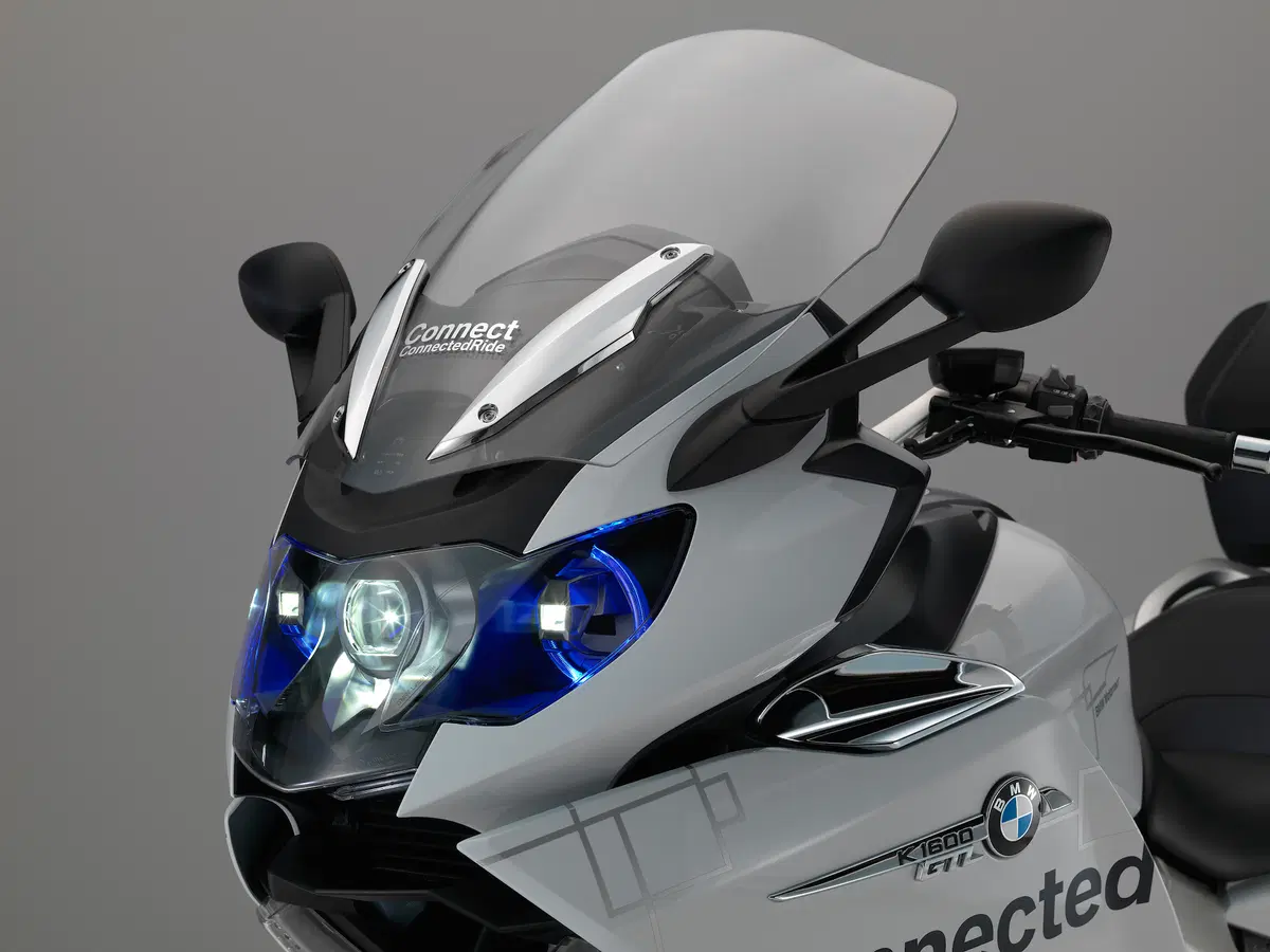BMW, al CES un concept con fari laser