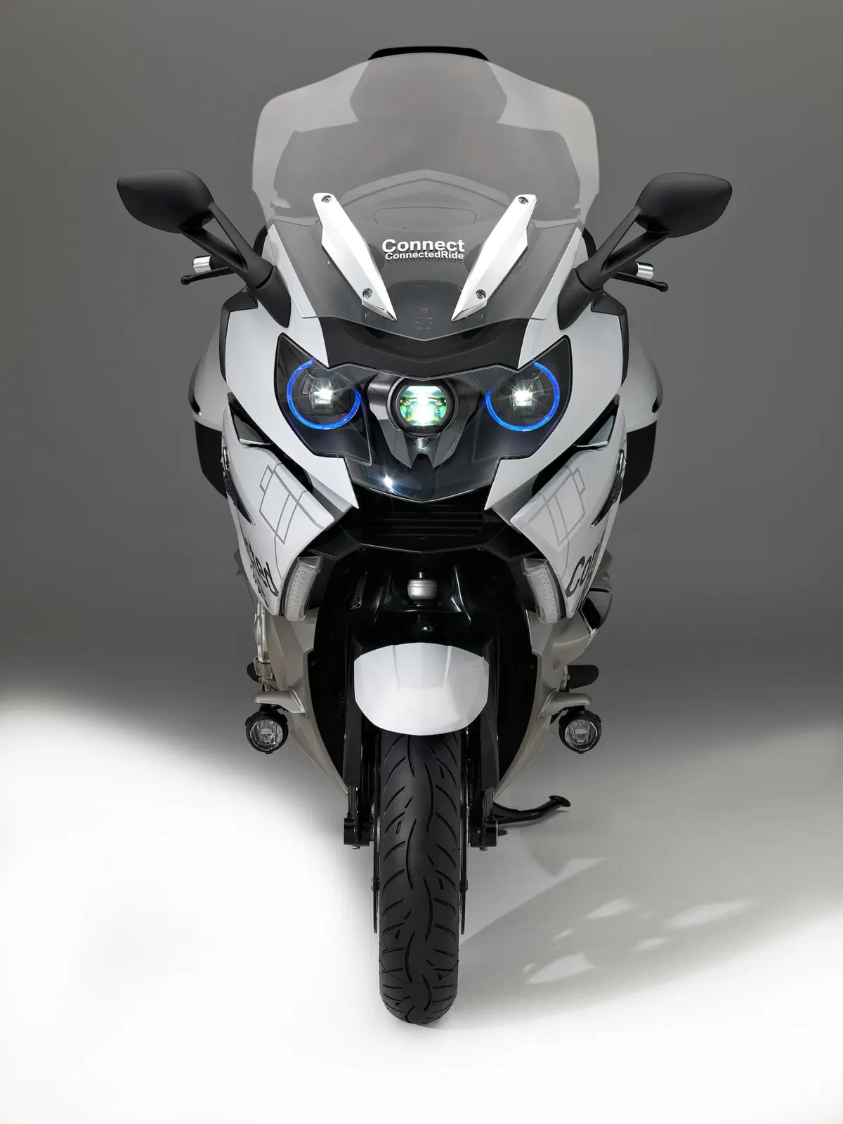 BMW, al CES un concept con fari laser (6)