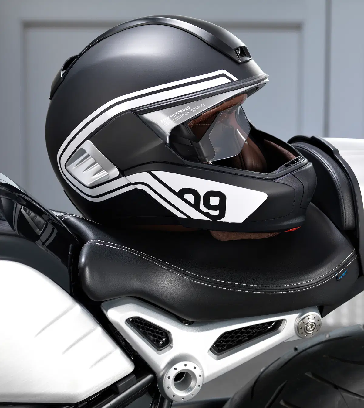 BMW, al CES un concept con fari laser (9)