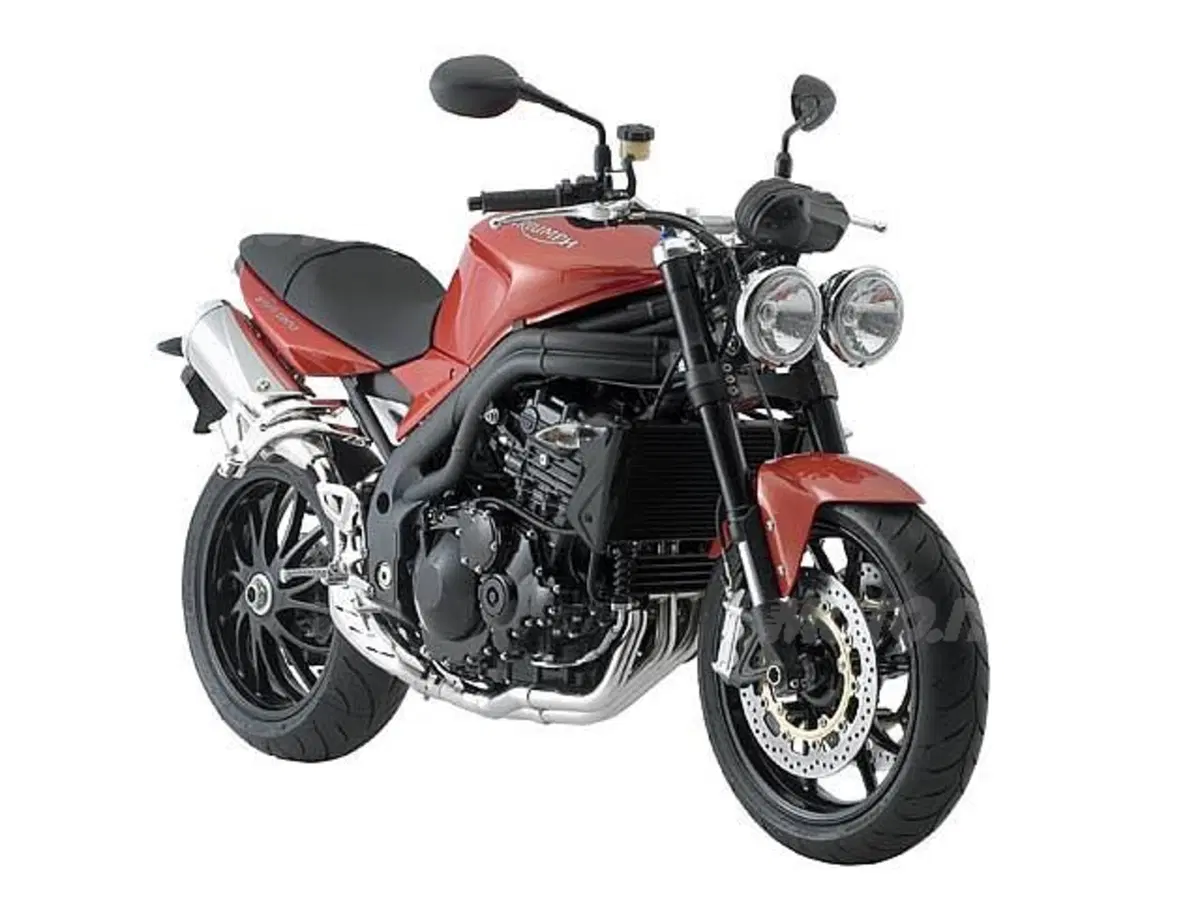 Guida a Triumph Speed Triple (11)