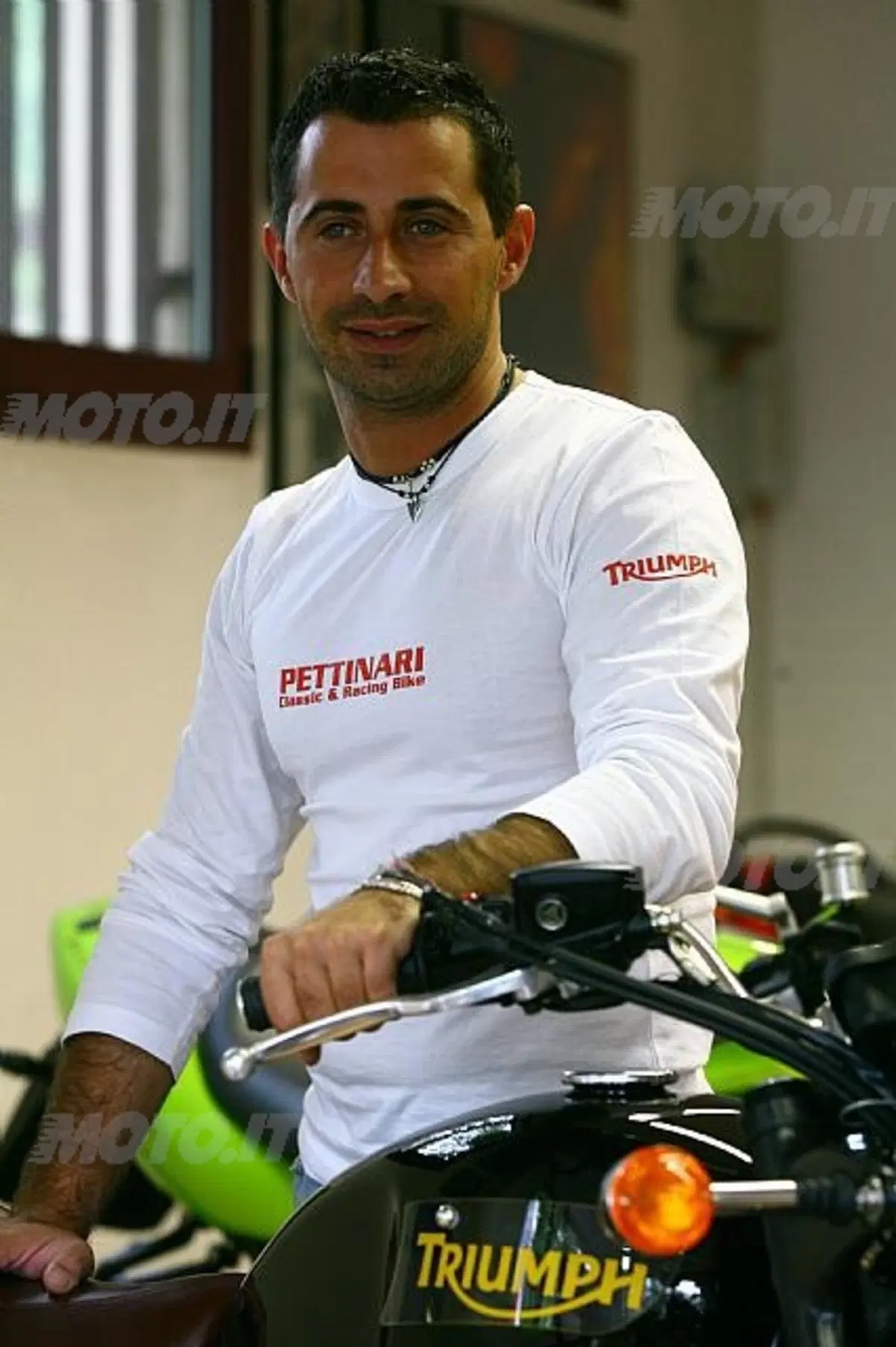 Guida a Triumph Speed Triple (13)