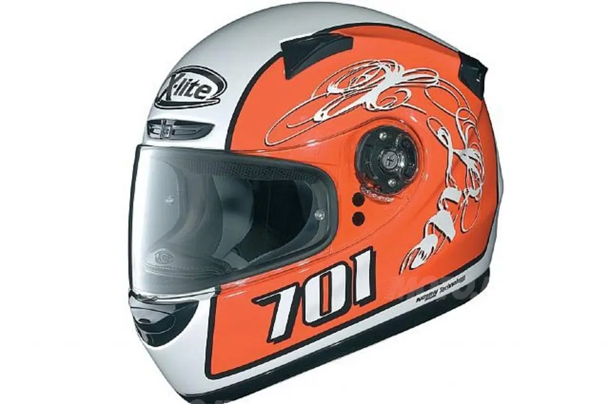 Speciale Caschi: test X-lite X-701