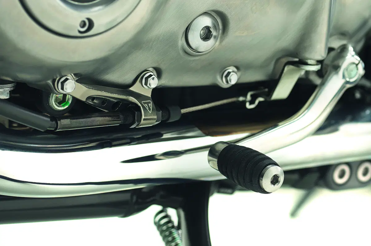 Triumph Thruxton R (9)