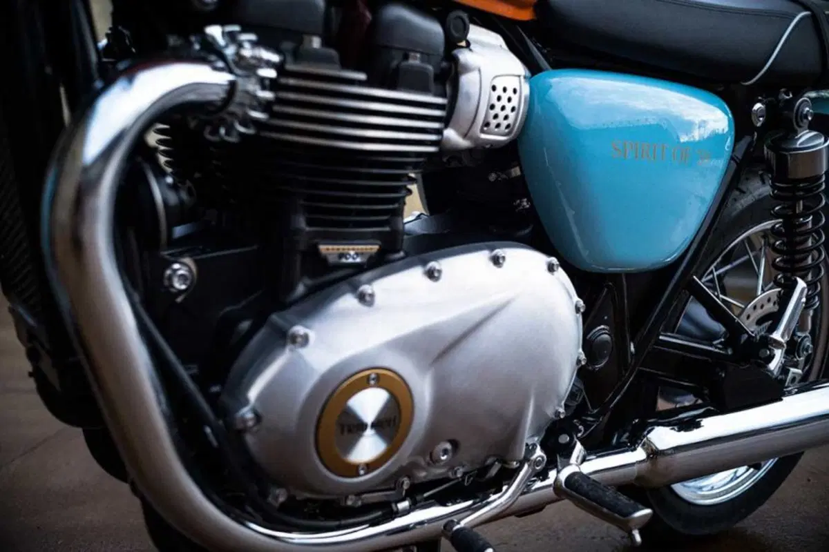 Triumph Spirit of ’59, Bonneville T120 by Kaos Design (2)