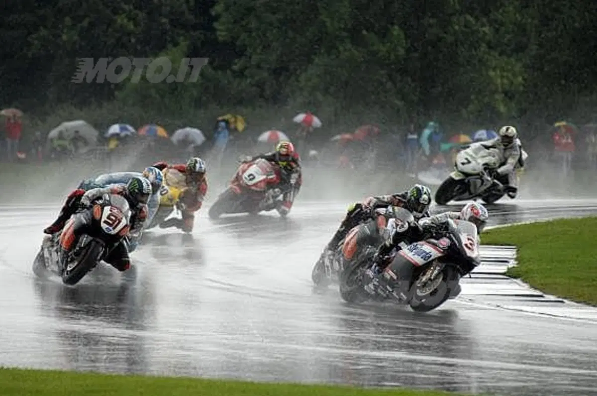 Donington non perdona