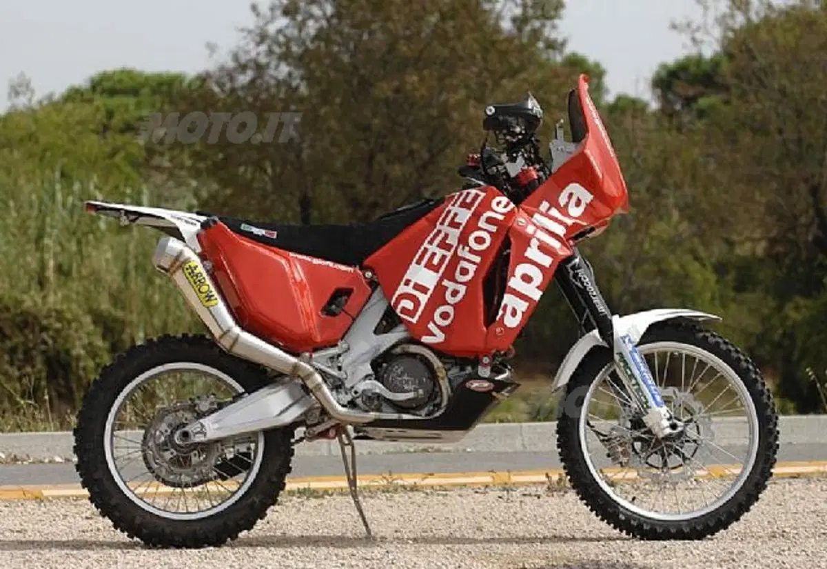 Special Aprilia RXV 450 Africa (2)