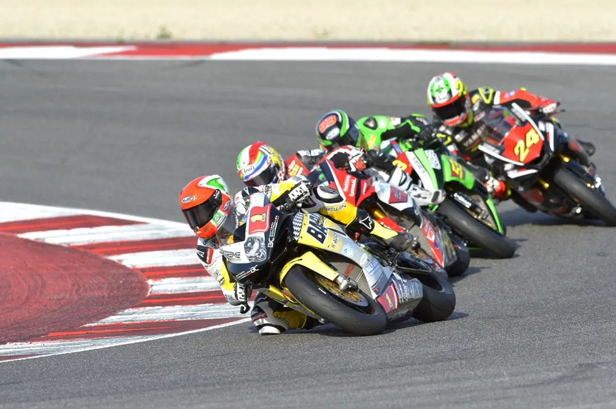 CIV 2018. Inizio spettacolare a Misano (13)